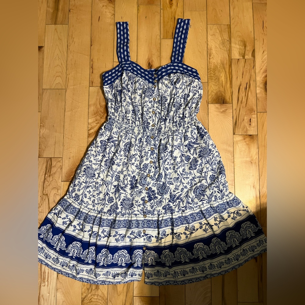 Knox Rose Blue and White mixed pattern Floral sundress. XS.